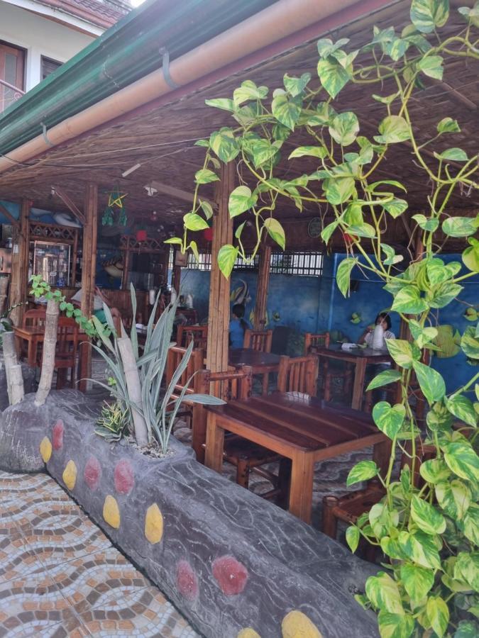 Southpoint Hostel Moalboal Bagian luar foto