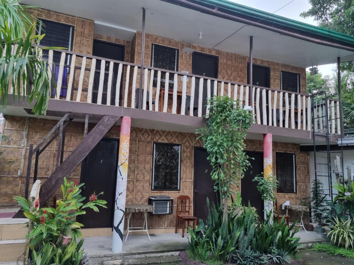 Southpoint Hostel Moalboal Bagian luar foto